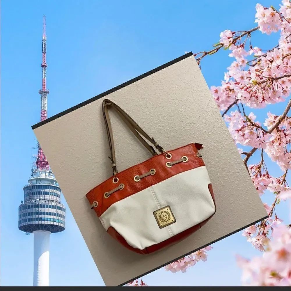 🎁Anne Klein Orange and White Tote 👜